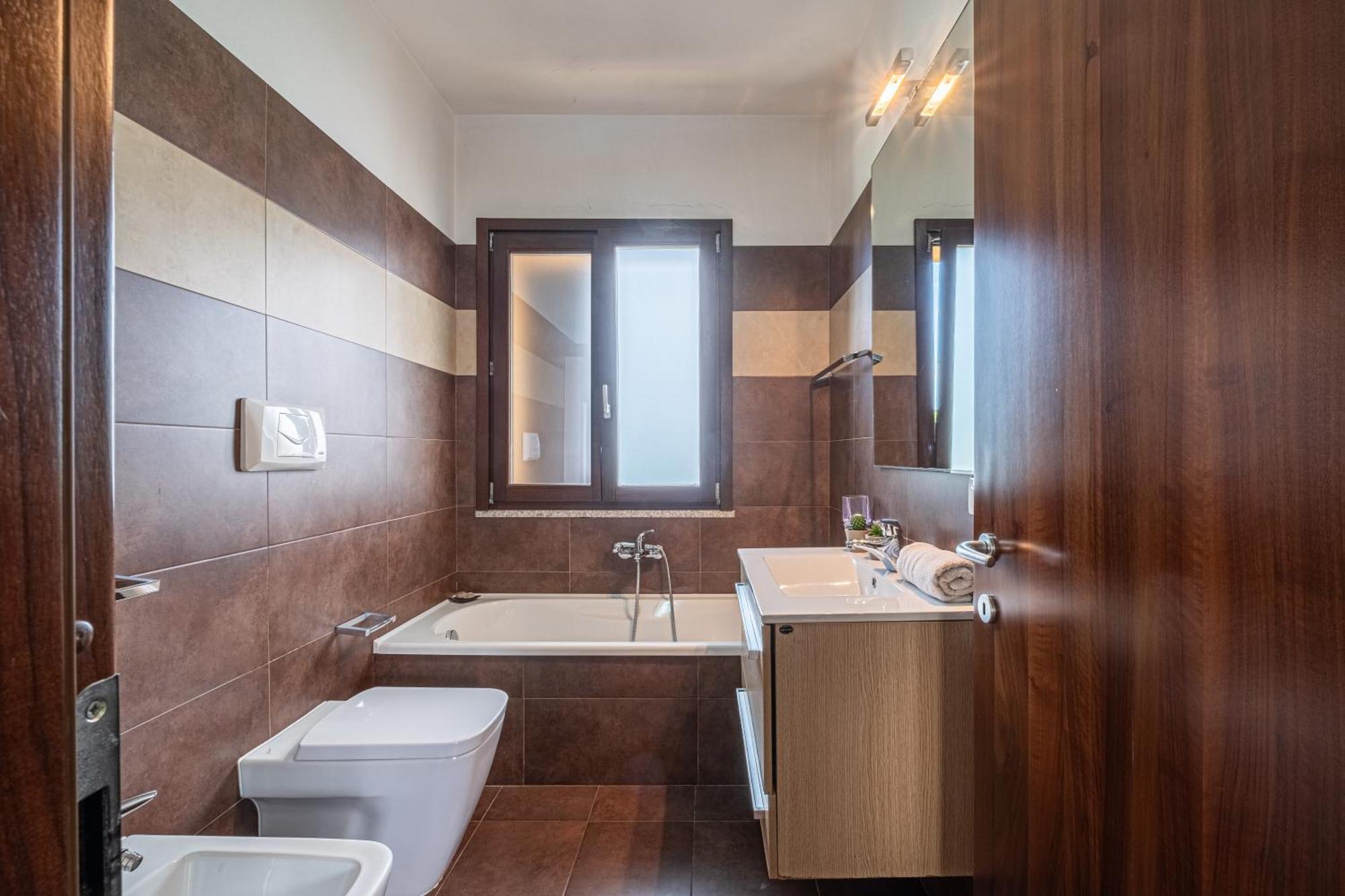 Butterfly Apartment Cagliari - Self Check-In, No Kitchen Esterno foto
