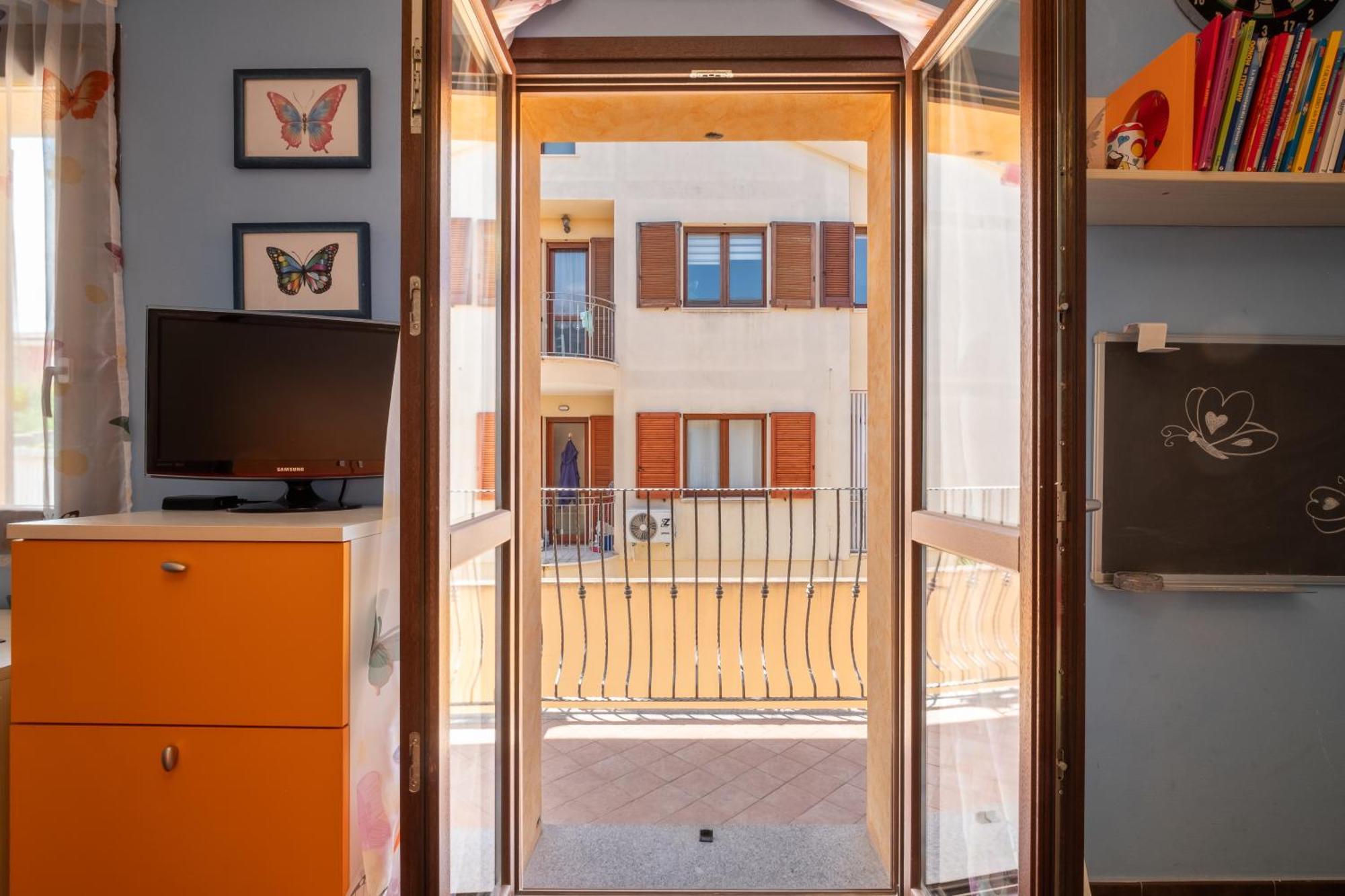 Butterfly Apartment Cagliari - Self Check-In, No Kitchen Esterno foto